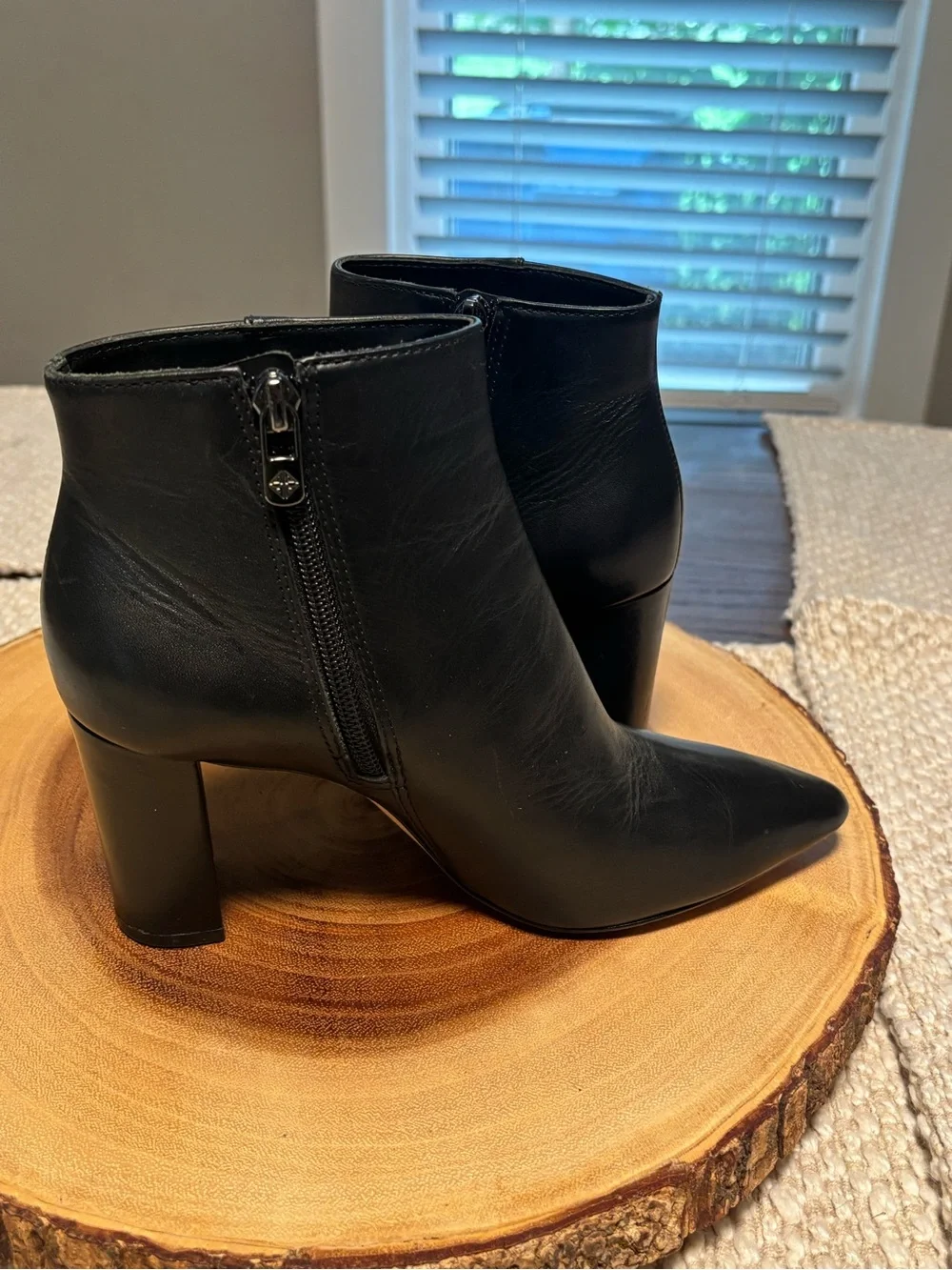 ANTONIO MELANI Black Leather Pointed Toe Ankle Booties